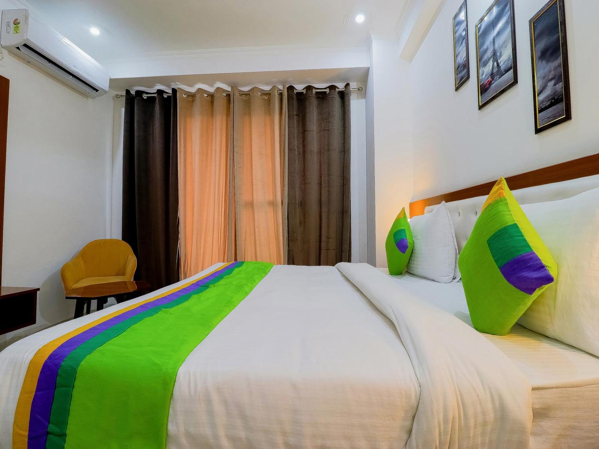 Treebo Rejoice 52 - 3Km From Huda City Metro Station Badshahpur Exterior photo